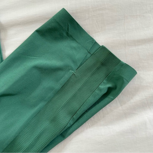 Athleta Brooklyn Ankle Pants - Vineyard Green Color - Picture 5 of 8